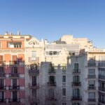 W pełni wyremontowany apartament na najwyższym piętrze w Quadrat d’or