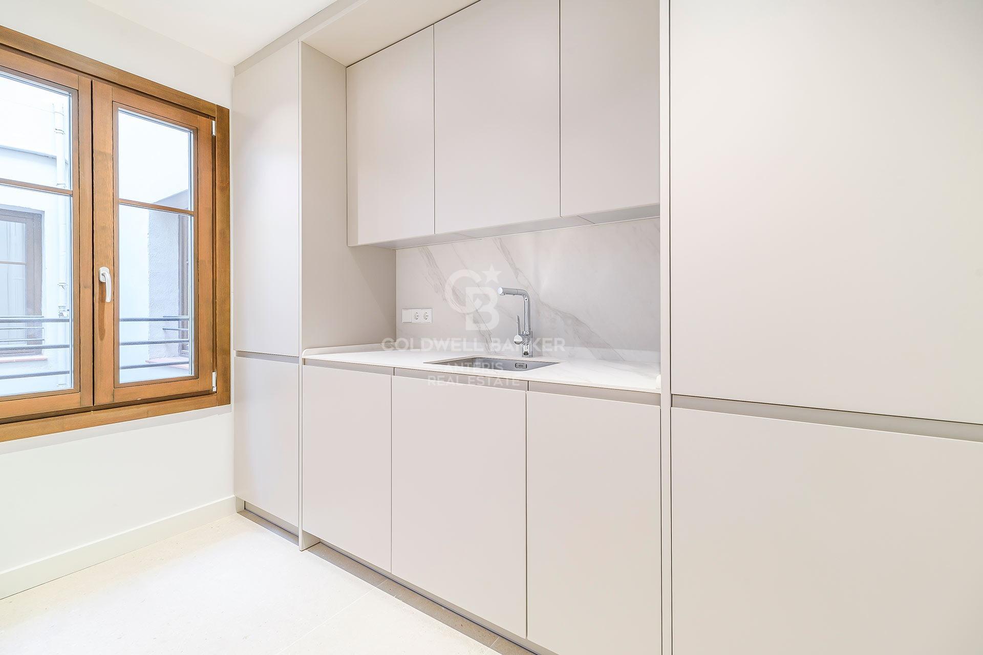 Penthouse z tarasem w doskonałej lokalizacji przy Paseo de Gracia