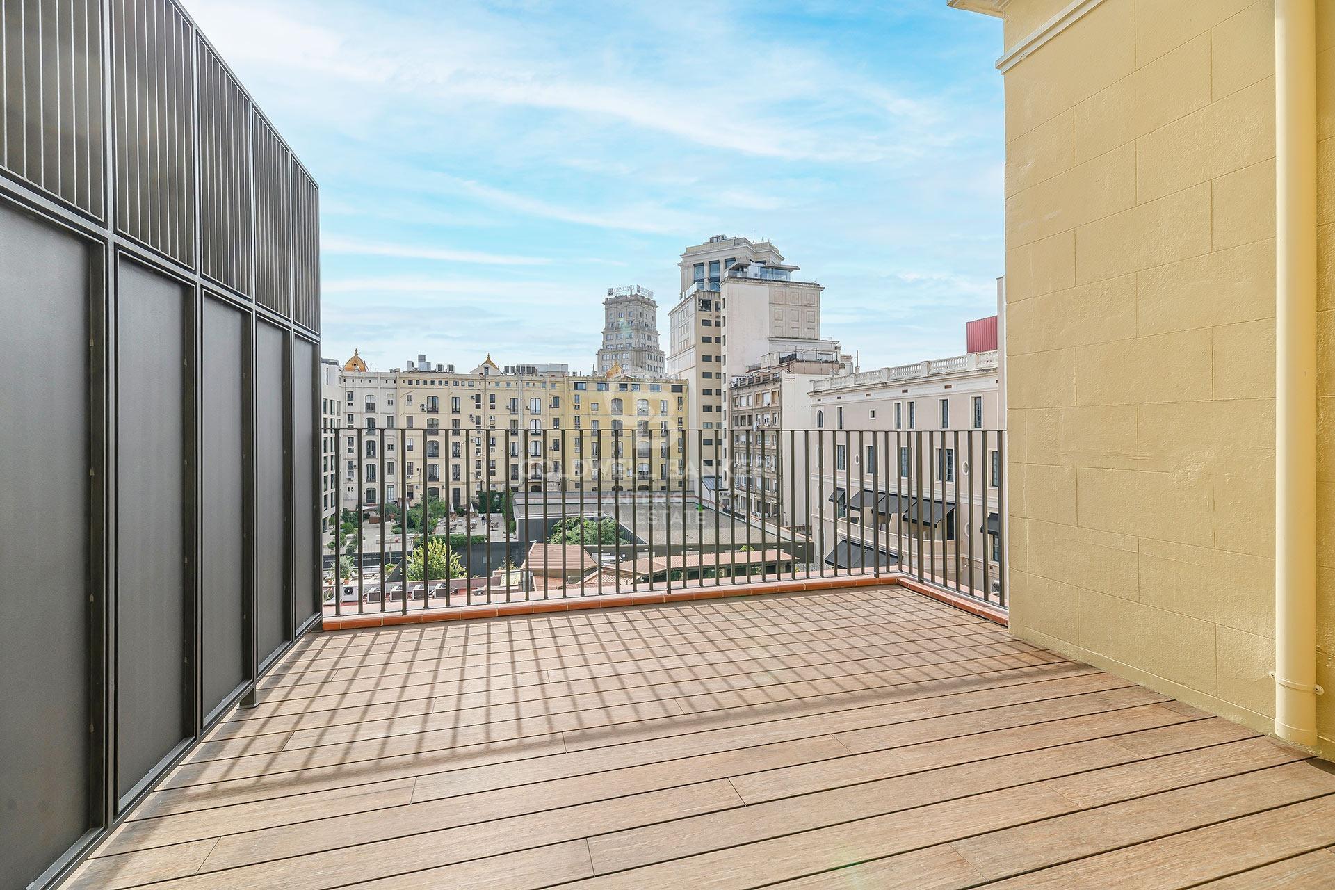 Penthouse z tarasem w doskonałej lokalizacji przy Paseo de Gracia