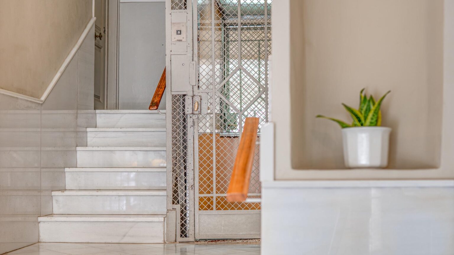 Luminous renovated apartment with luxury finishes