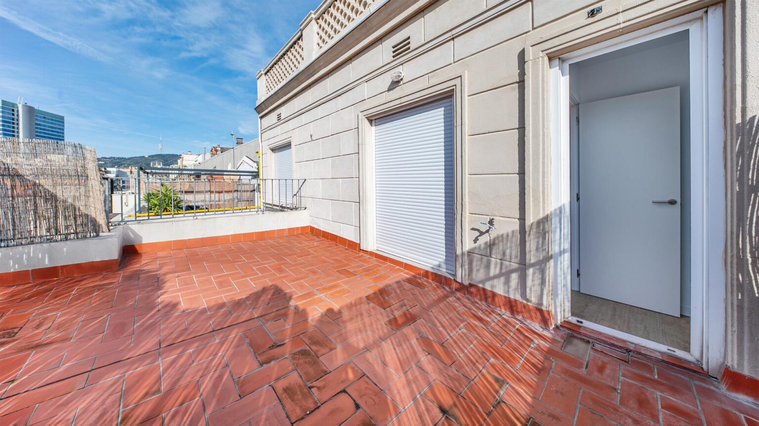 Luksusowy penthouse z dwoma tarasami i wyjątkowymi widokami