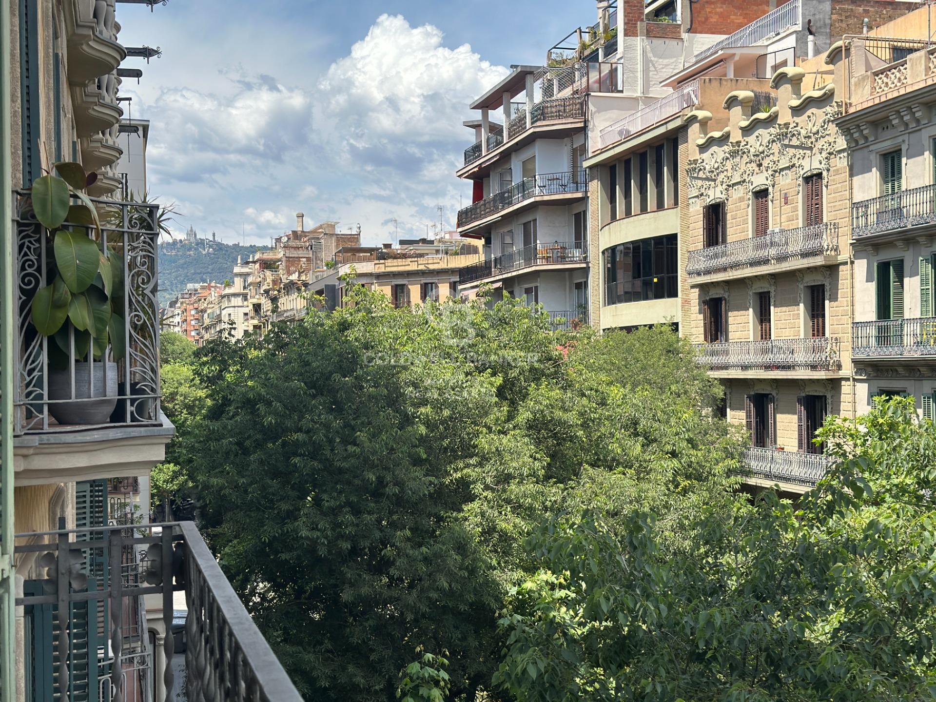 Eleganckie mieszkanie w modernistycznym budynku z niesamowitym widokiem