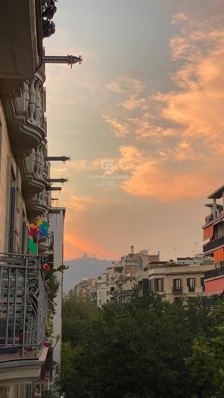 Eleganckie mieszkanie w modernistycznym budynku z niesamowitym widokiem