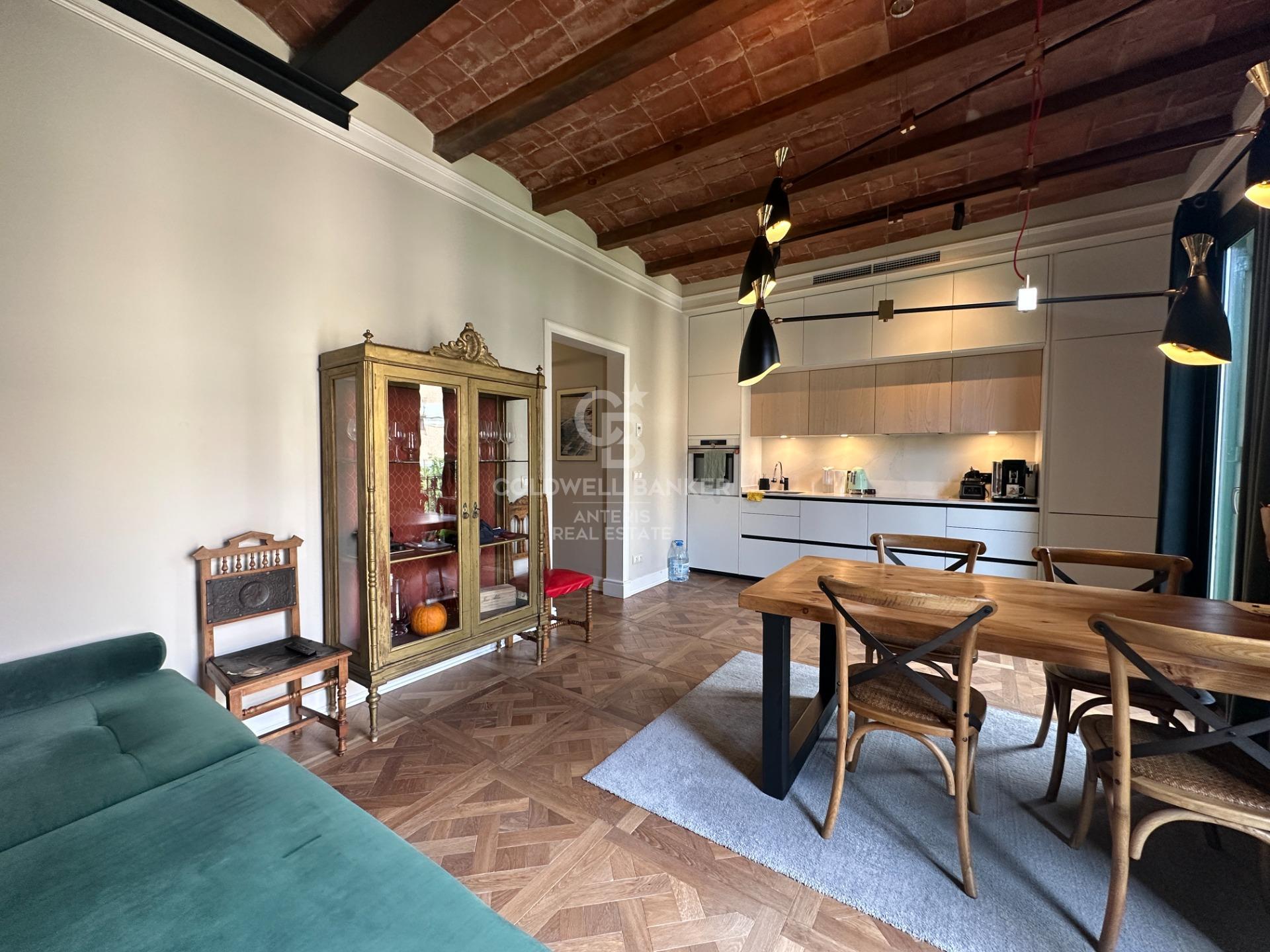 Eleganckie mieszkanie w modernistycznym budynku z niesamowitym widokiem