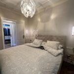 Eleganckie mieszkanie w modernistycznym budynku z niesamowitym widokiem