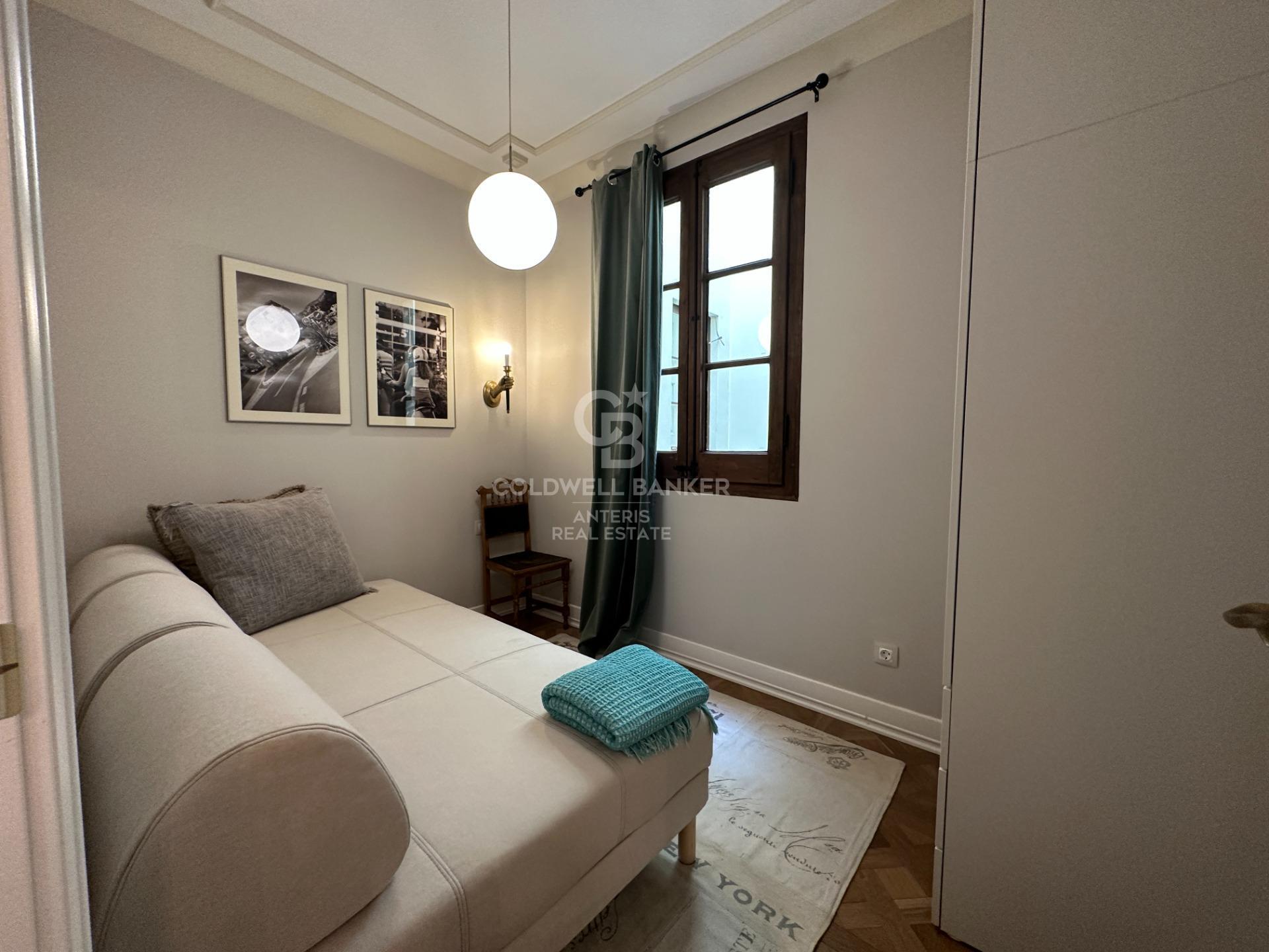 Eleganckie mieszkanie w modernistycznym budynku z niesamowitym widokiem