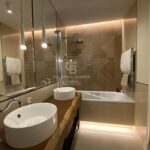 Eleganckie mieszkanie w modernistycznym budynku z niesamowitym widokiem