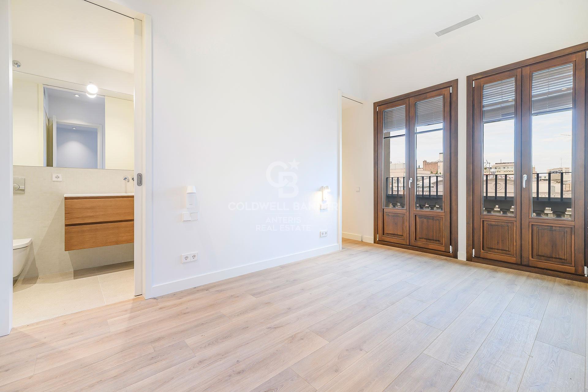 Penthouse z tarasem o powierzchni 25 m² w samym sercu dzielnicy Eixample Dreta
