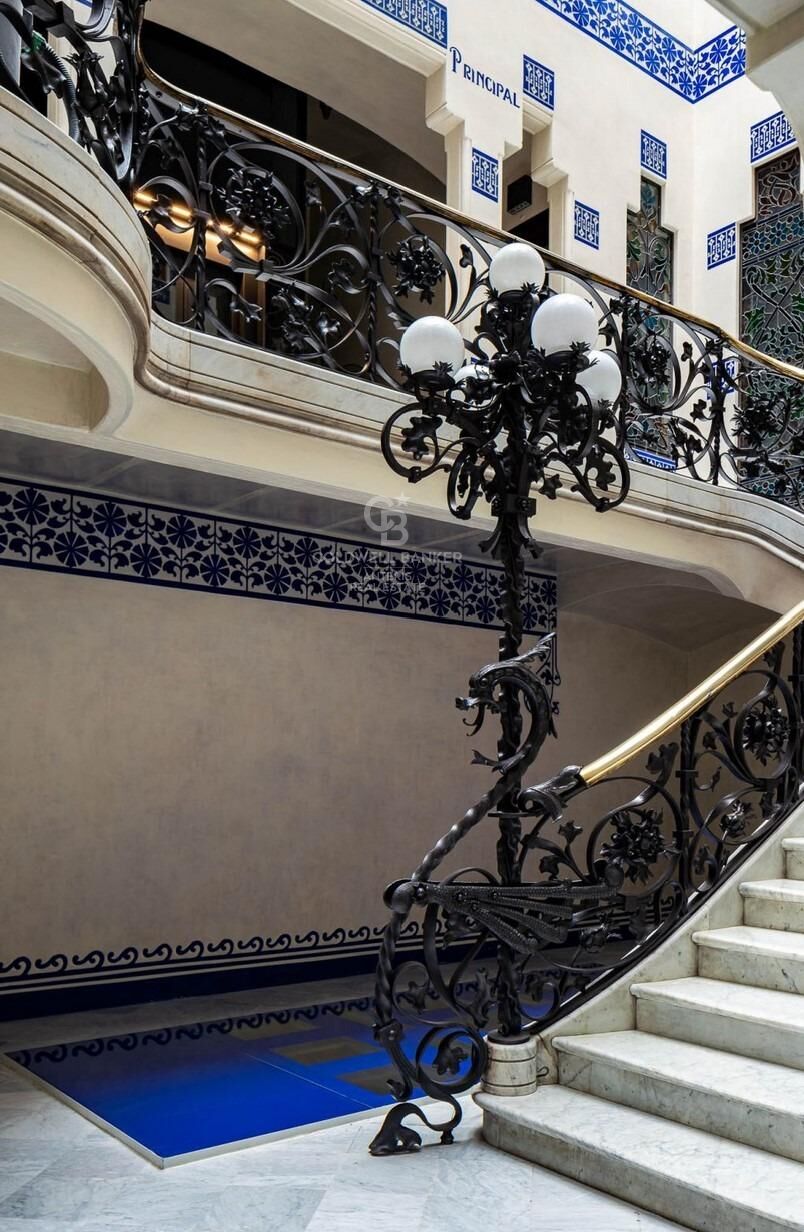 Nueva promoción con elementos modernista y vistas al mar