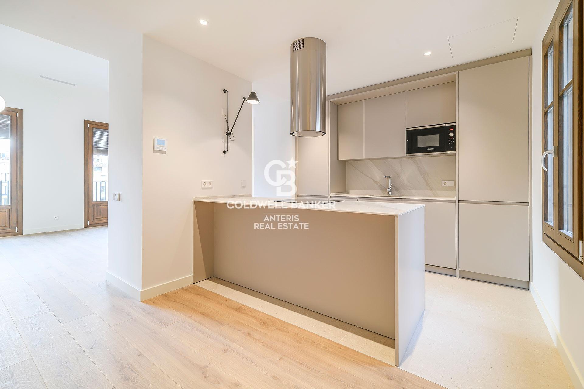 Ekskluzywny penthouse z tarasem w okazałym budynku w dzielnicy Quadrat d’Or