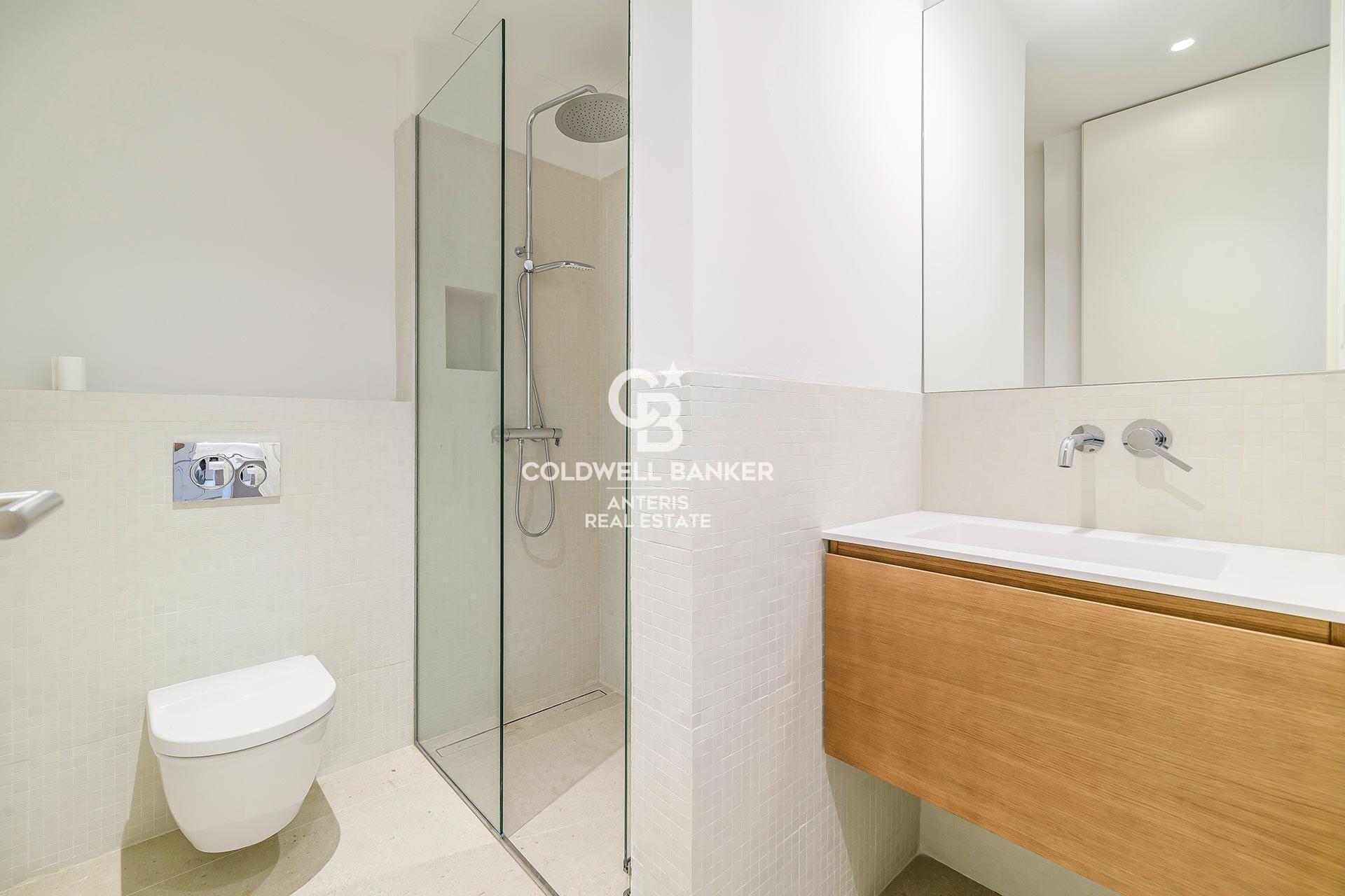 Ekskluzywny penthouse z tarasem w okazałym budynku w dzielnicy Quadrat d’Or