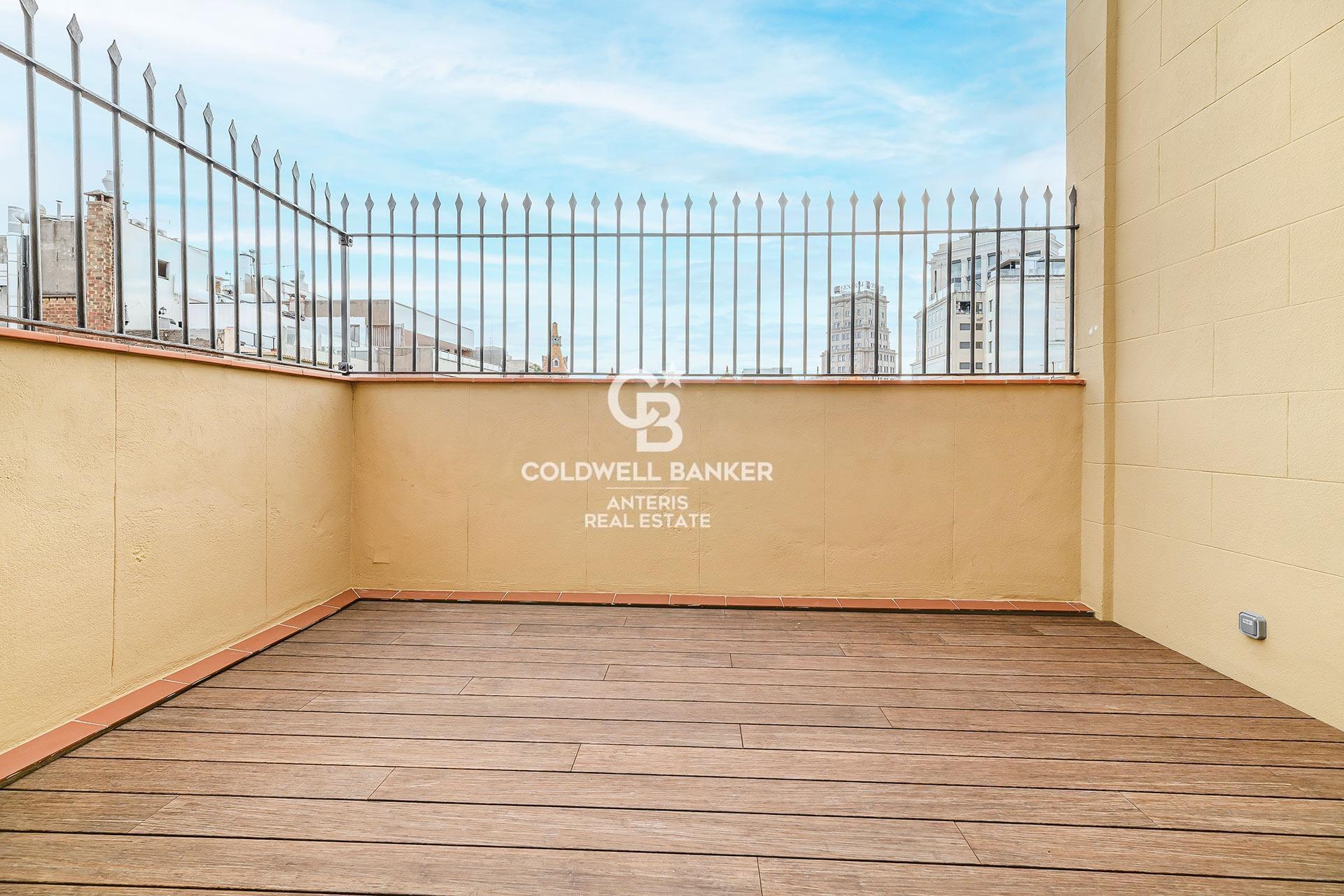 Ekskluzywny penthouse z tarasem w okazałym budynku w dzielnicy Quadrat d’Or