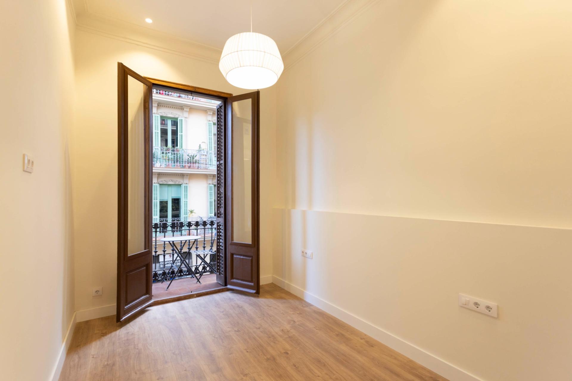 Brand-new apartment in a classical building