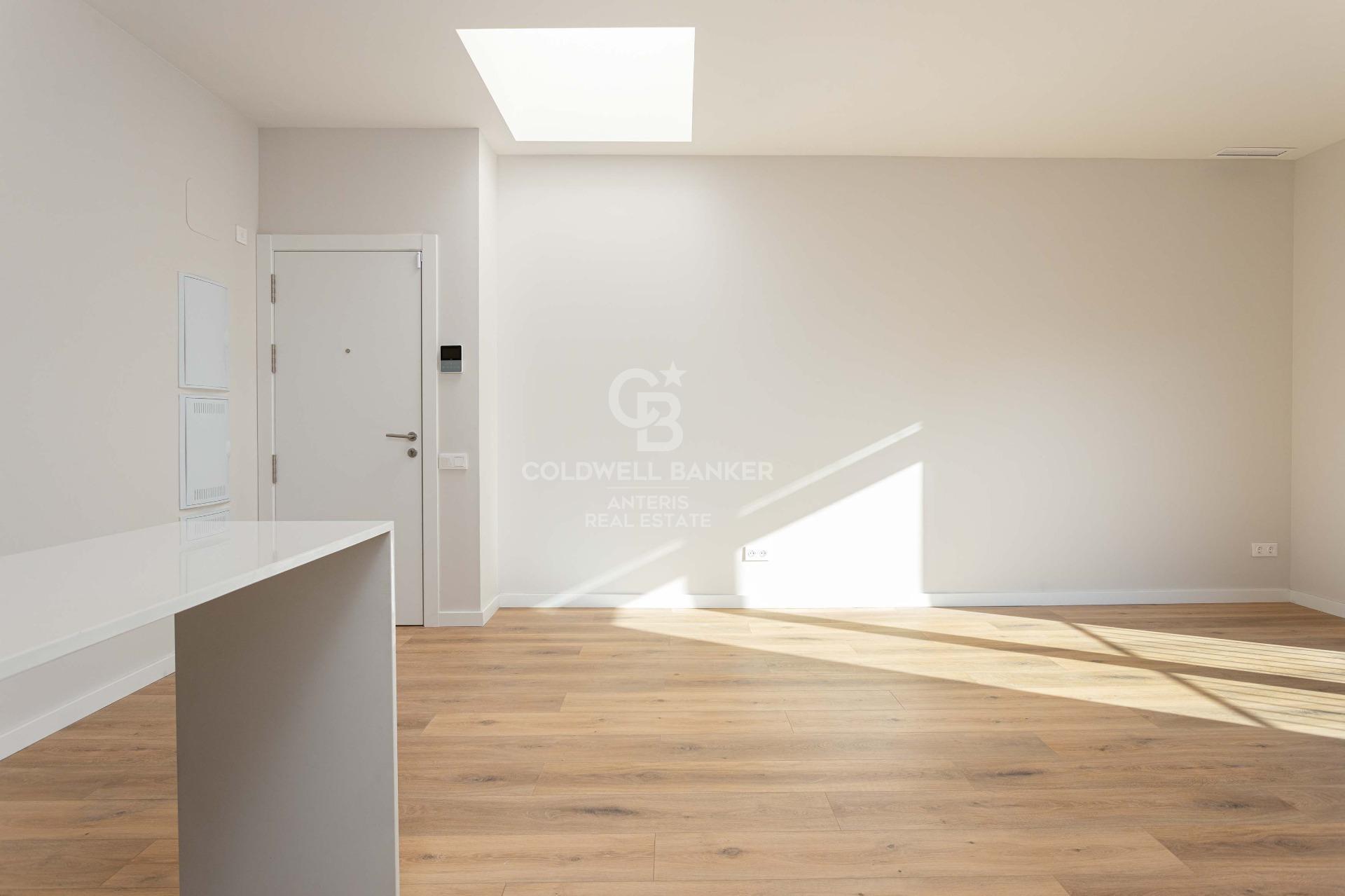 Penthouse with private terrace in Poblenou