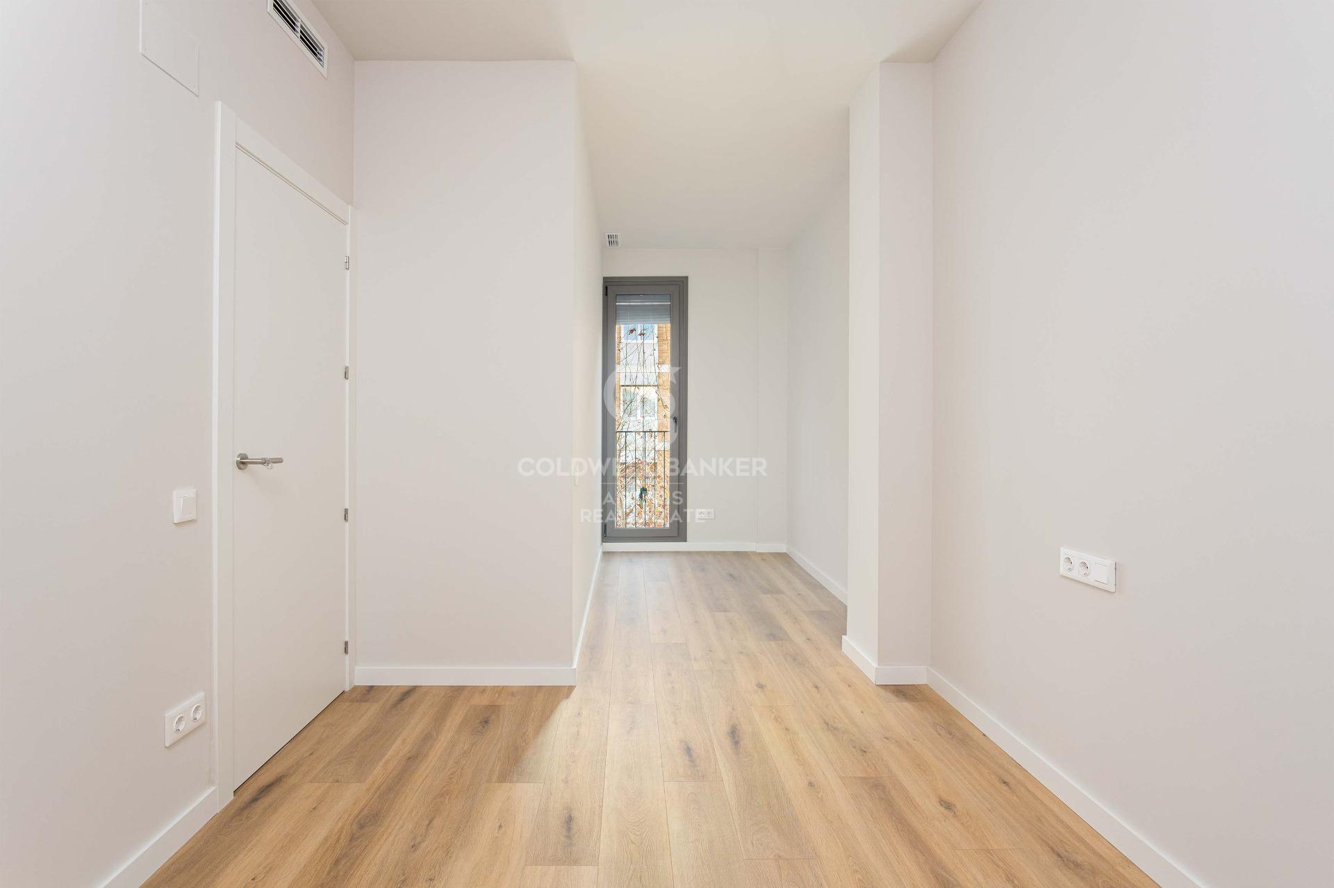 Penthouse with private terrace in Poblenou
