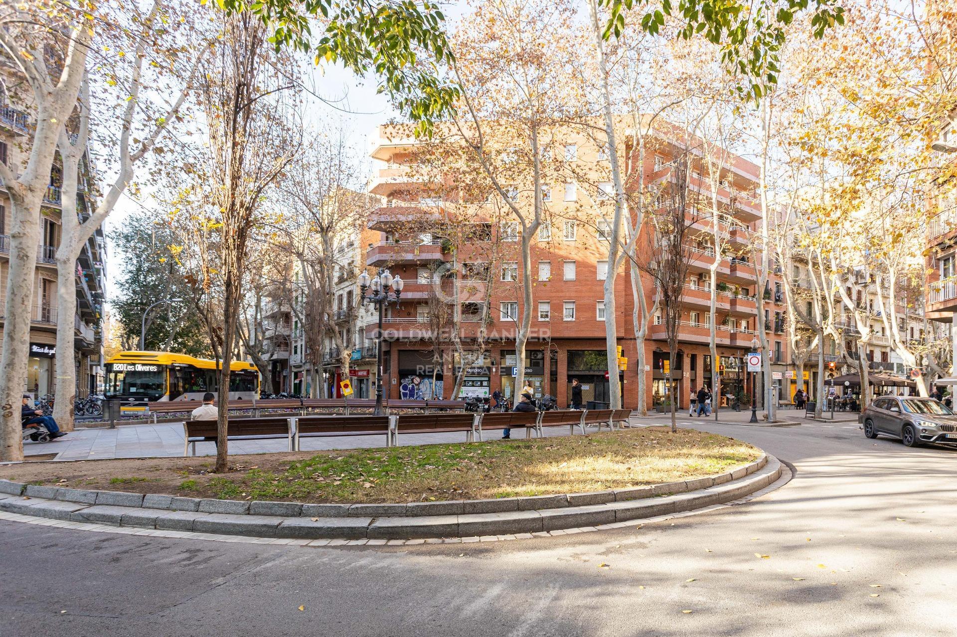 Penthouse with private terrace in Poblenou