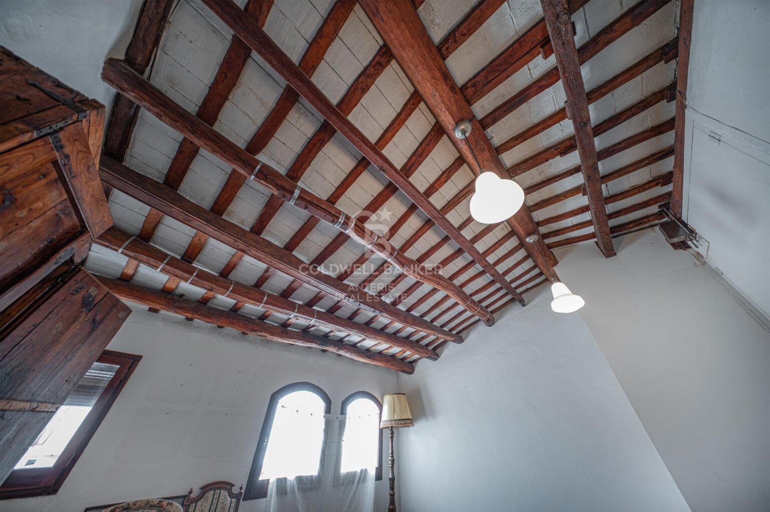 Casa y local céntrico con alta rentabilidad