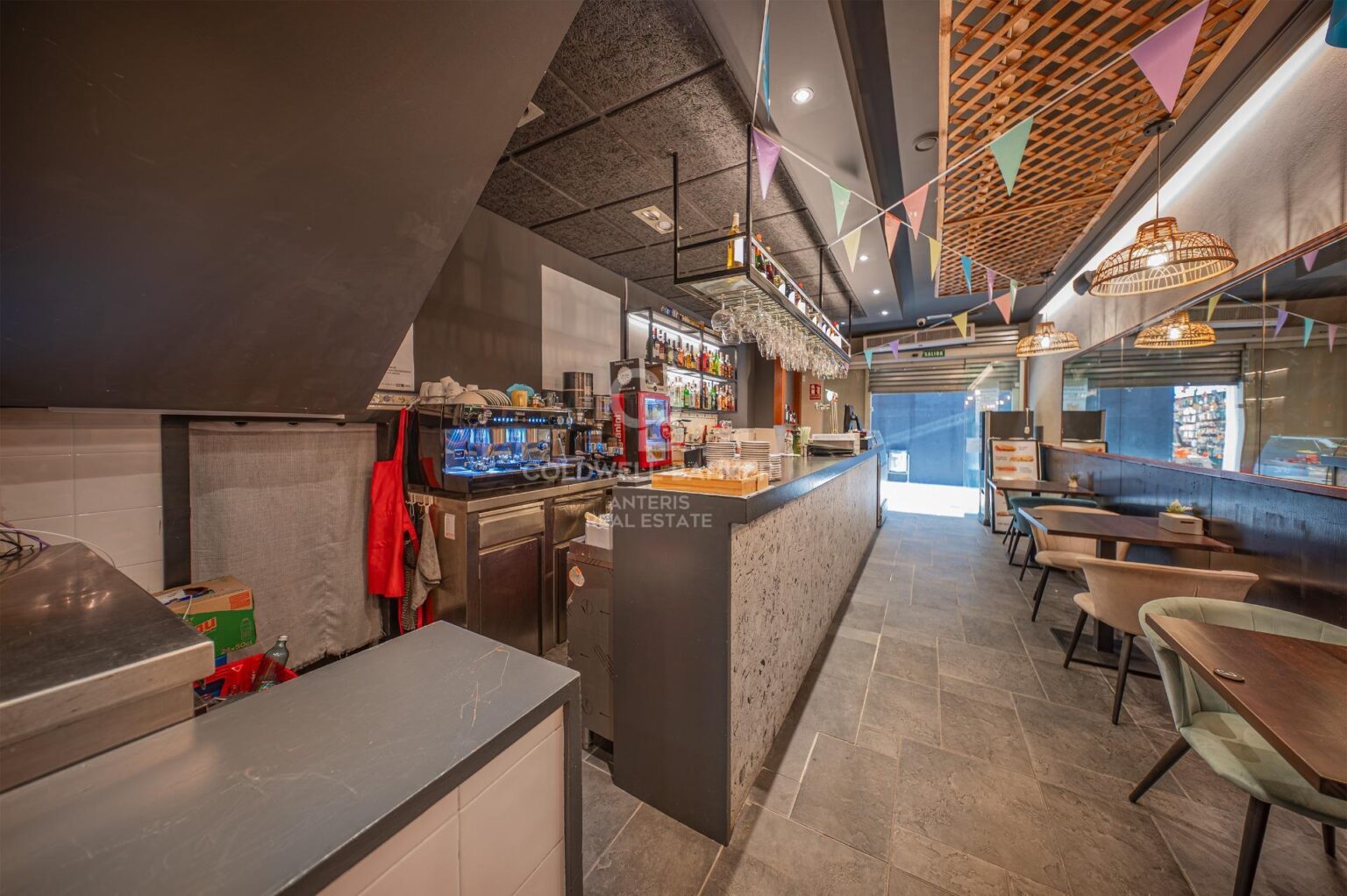 Casa y local céntrico con alta rentabilidad