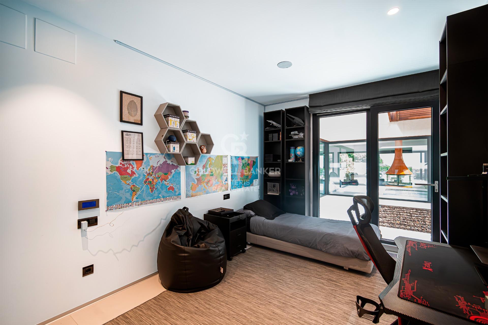 Exclusiva casa de lujo con piscina y vistas panorámicas