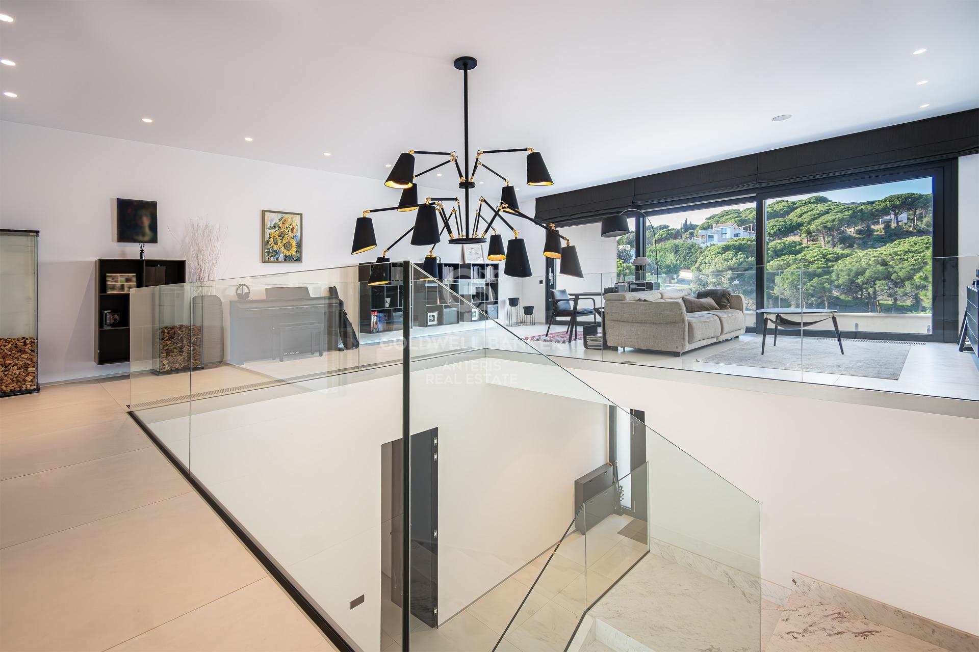 Exclusiva casa de lujo con piscina y vistas panorámicas