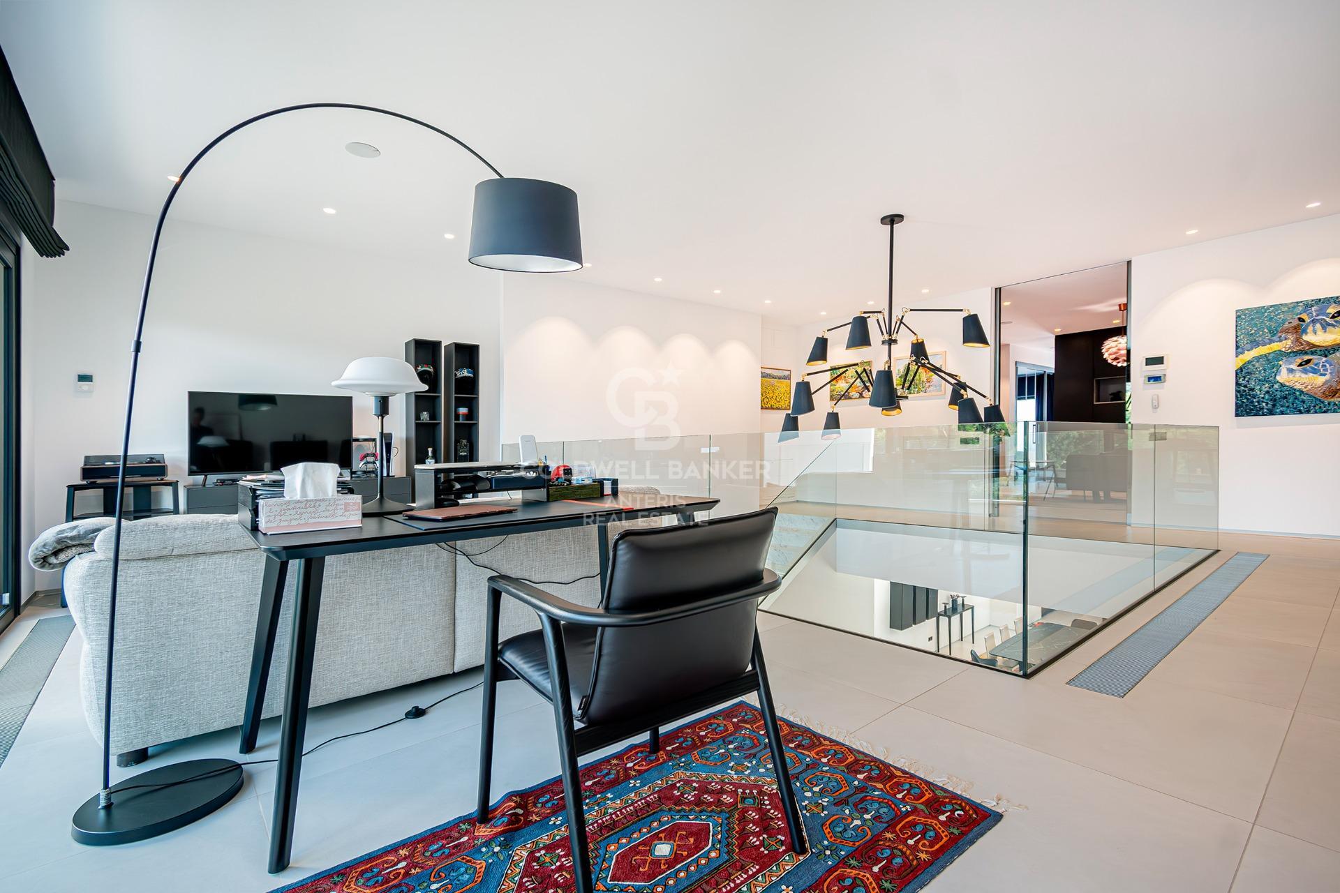 Exclusiva casa de lujo con piscina y vistas panorámicas