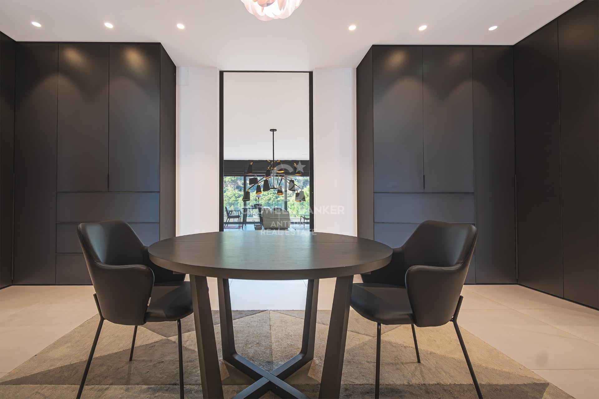 Exclusiva casa de lujo con piscina y vistas panorámicas