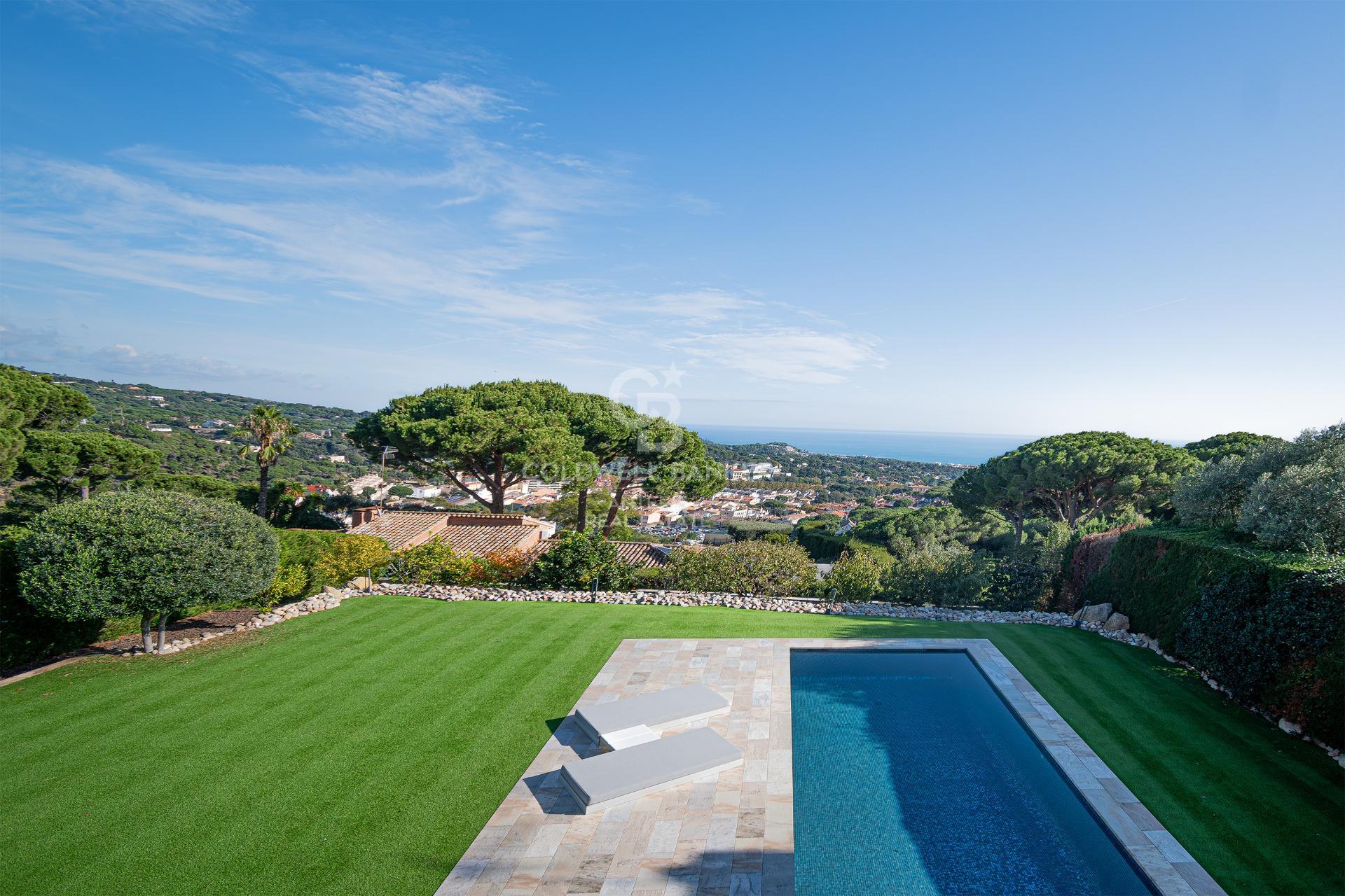 Exclusiva casa de lujo con piscina y vistas panorámicas