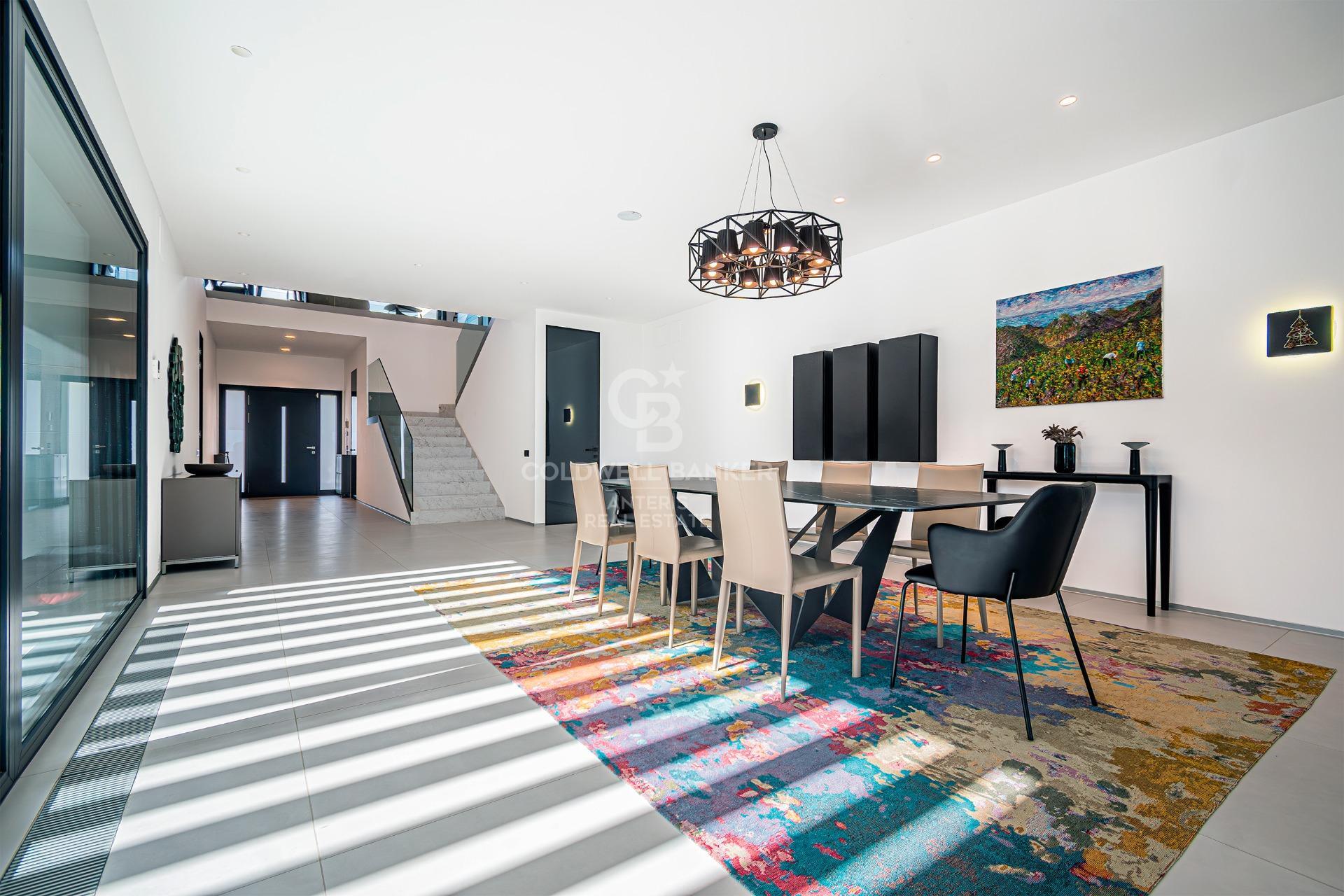 Exclusiva casa de lujo con piscina y vistas panorámicas