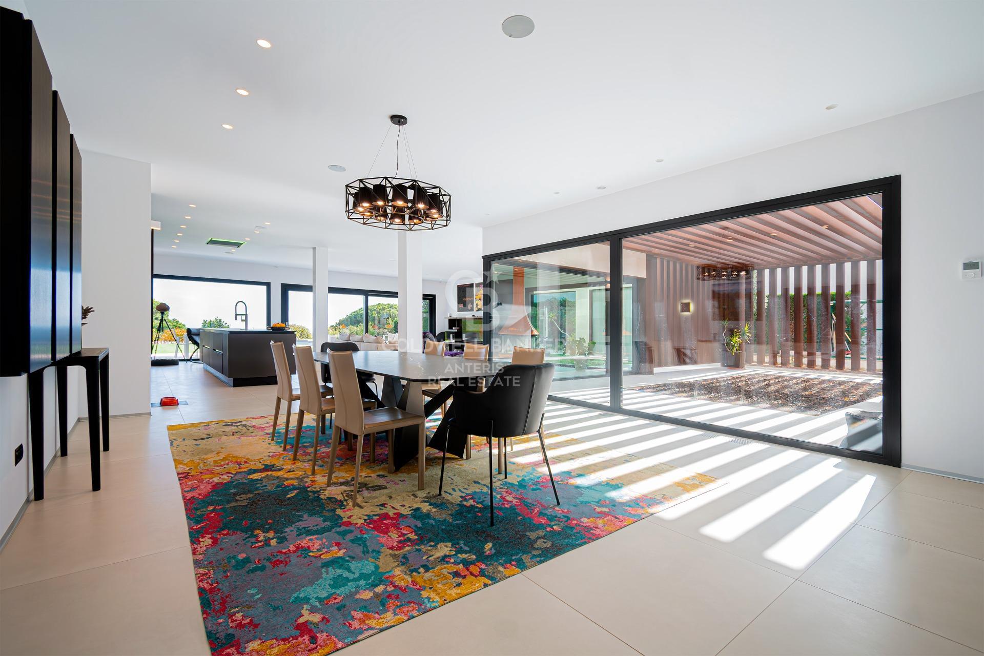 Exclusiva casa de lujo con piscina y vistas panorámicas