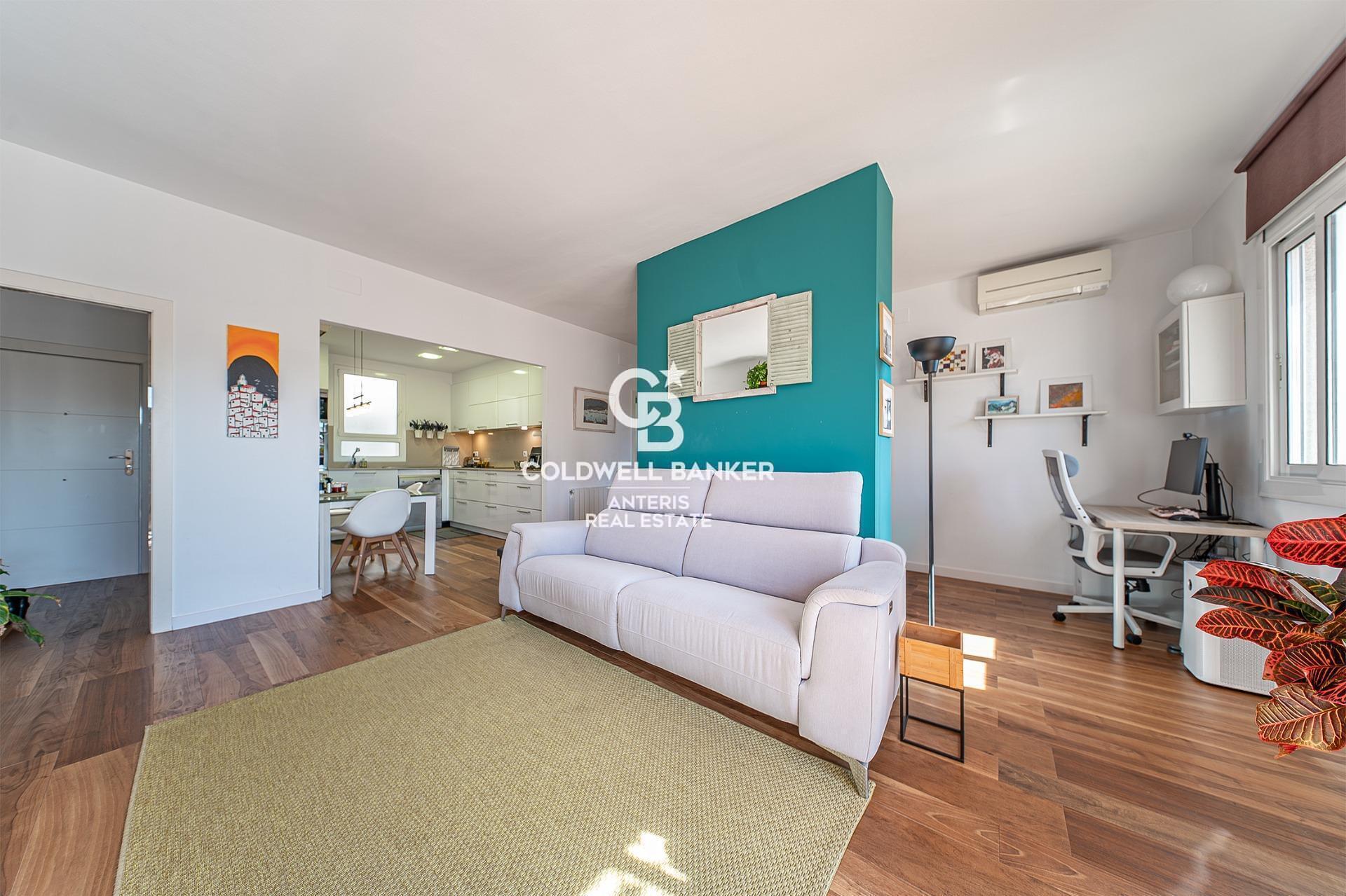 Jasny penthouse z tarasem przy ulicy Francesc Macià