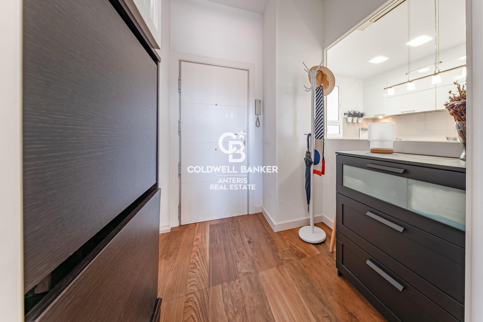 Jasny penthouse z tarasem przy ulicy Francesc Macià