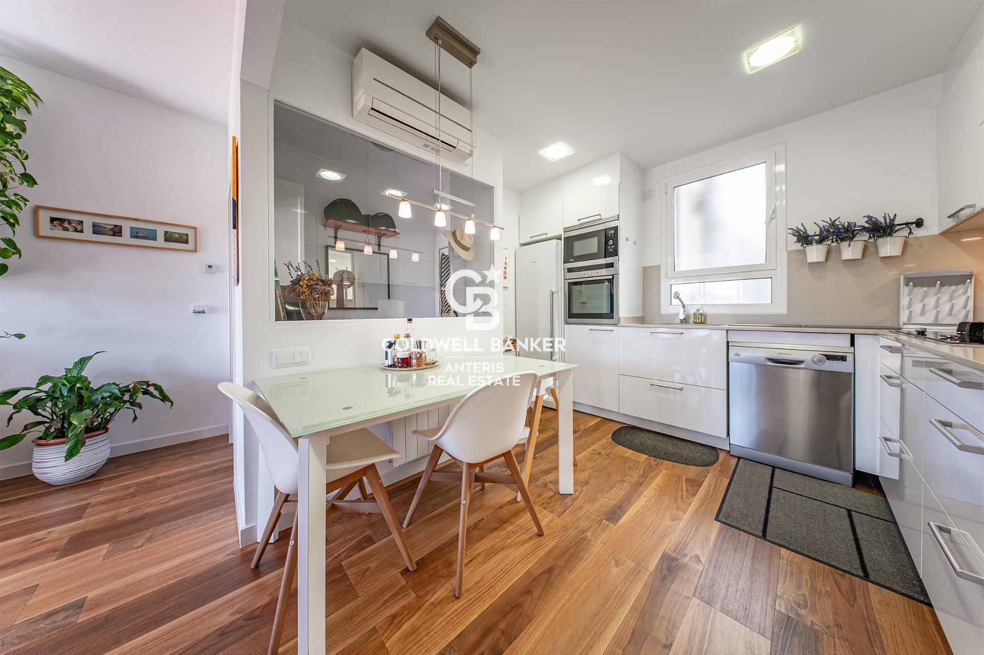 Jasny penthouse z tarasem przy ulicy Francesc Macià