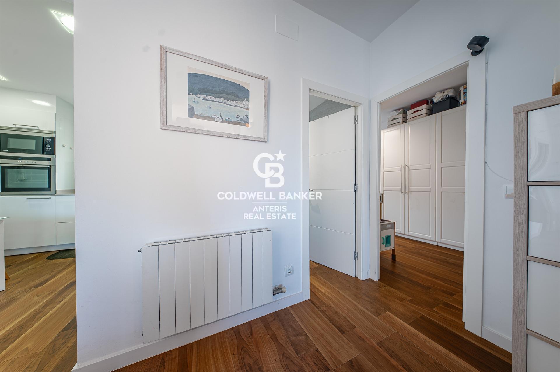 Jasny penthouse z tarasem przy ulicy Francesc Macià