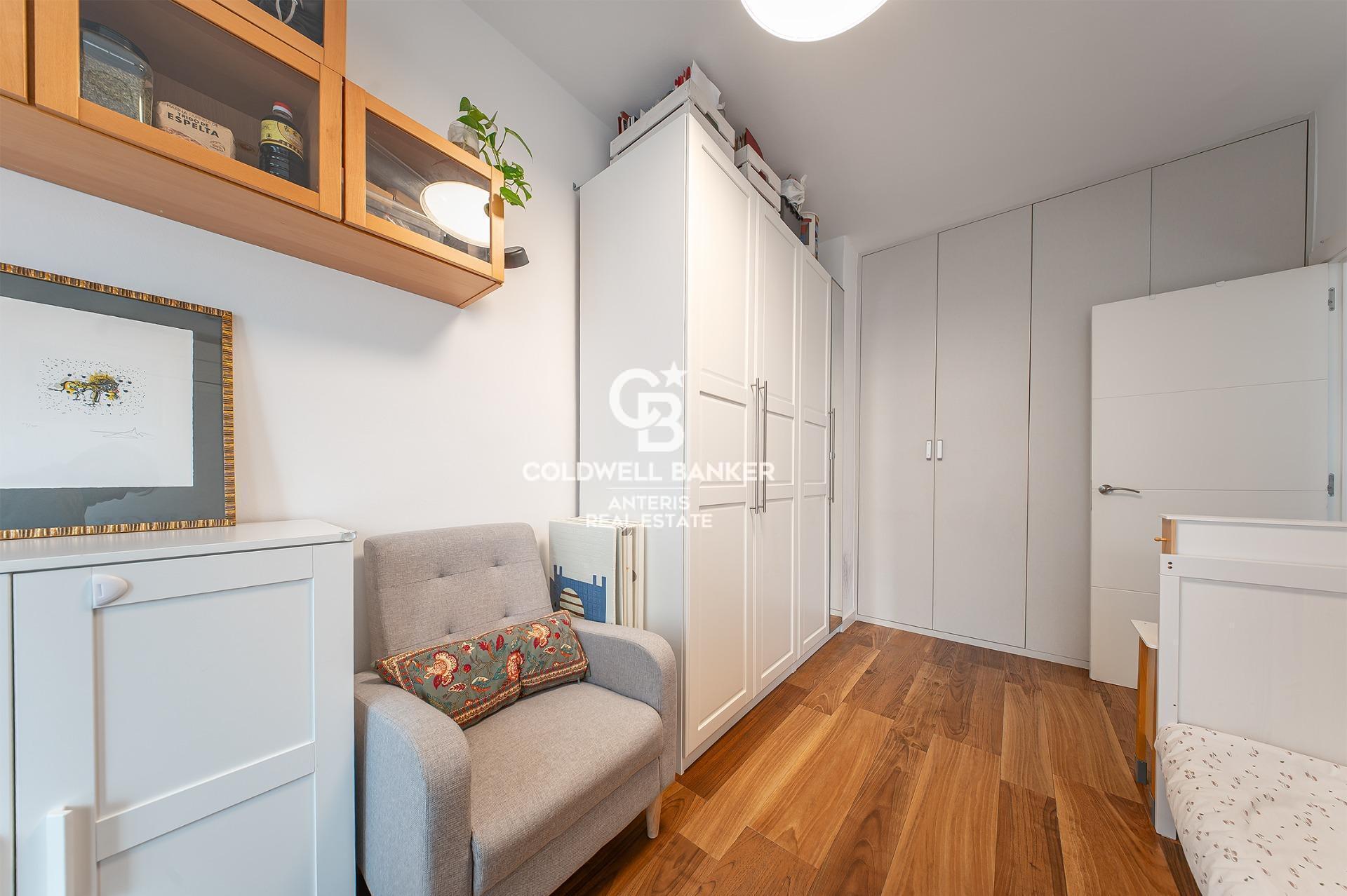 Jasny penthouse z tarasem przy ulicy Francesc Macià