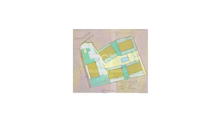 Exclusive plot for sale with strong residential development potential less than 100 meters from the beach