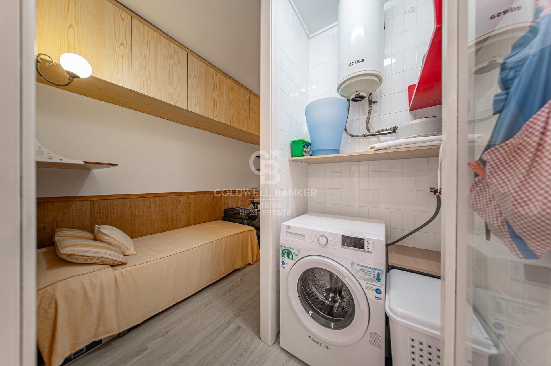 Piso en primera línea de mar con terraza y vistas abiertas en Lloret de Mar, con posibilidad de adquirir una plaza de aparcamiento