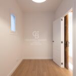 W pełni wyremontowany apartament na najwyższym piętrze w Quadrat d’or