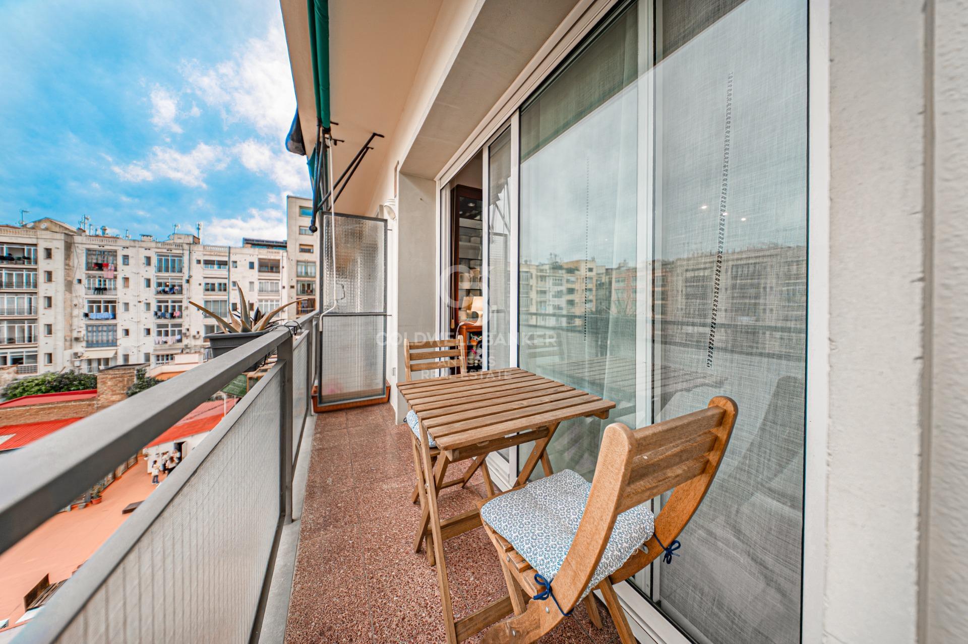 Doskonała lokalizacja w L’Antiga Esquerra de l’Eixample