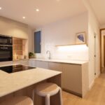 W pełni wyremontowany apartament na najwyższym piętrze w Quadrat d’or