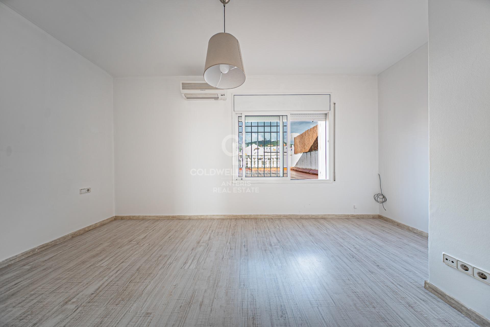 Penthouse w dzielnicy La Bonanova  z dwoma prywatnymi tarasami