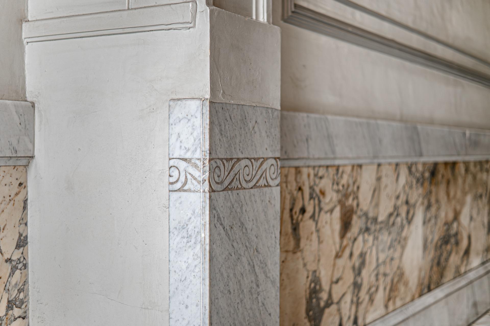 Bright and central office for rent.