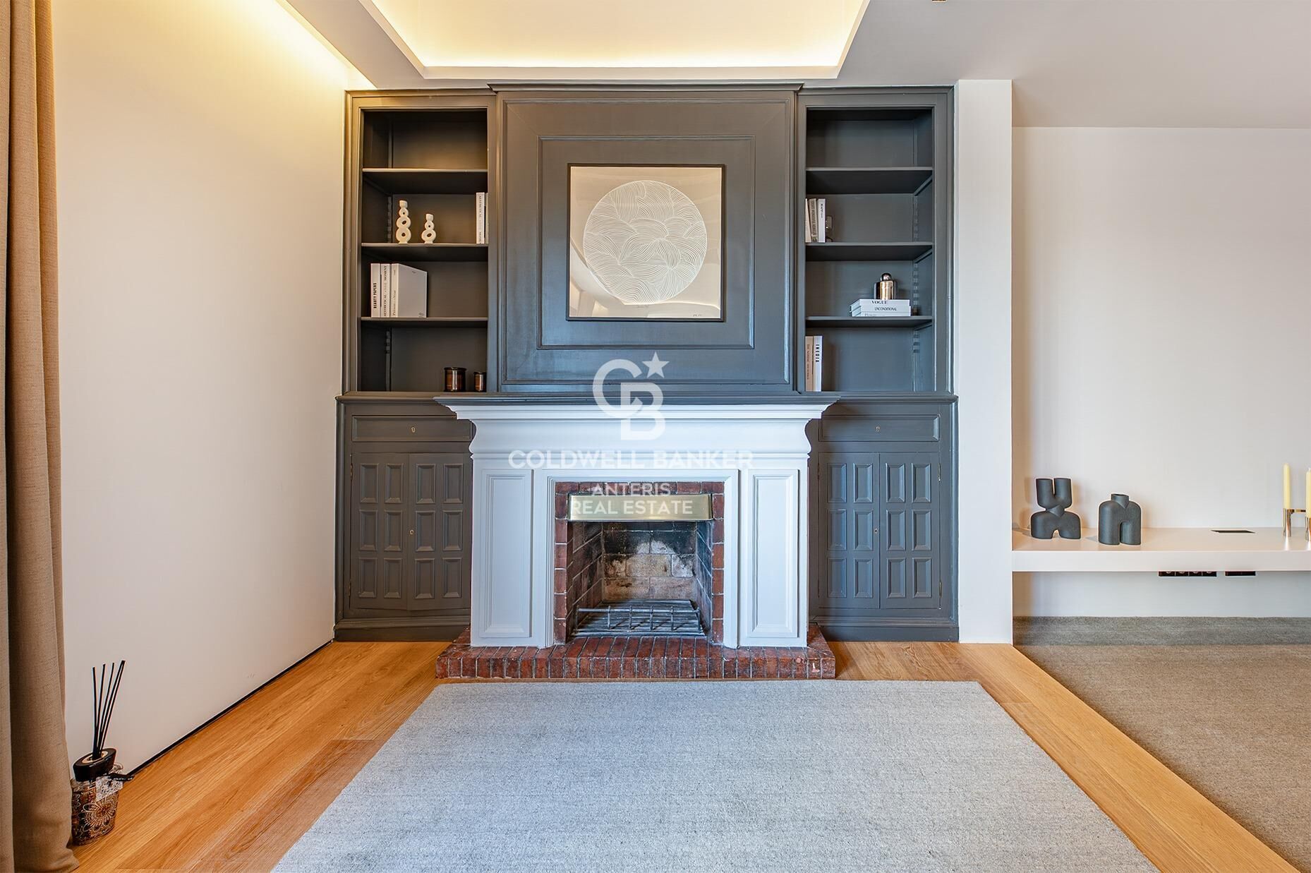 Luksusowy, odnowiony penthouse z tarasem