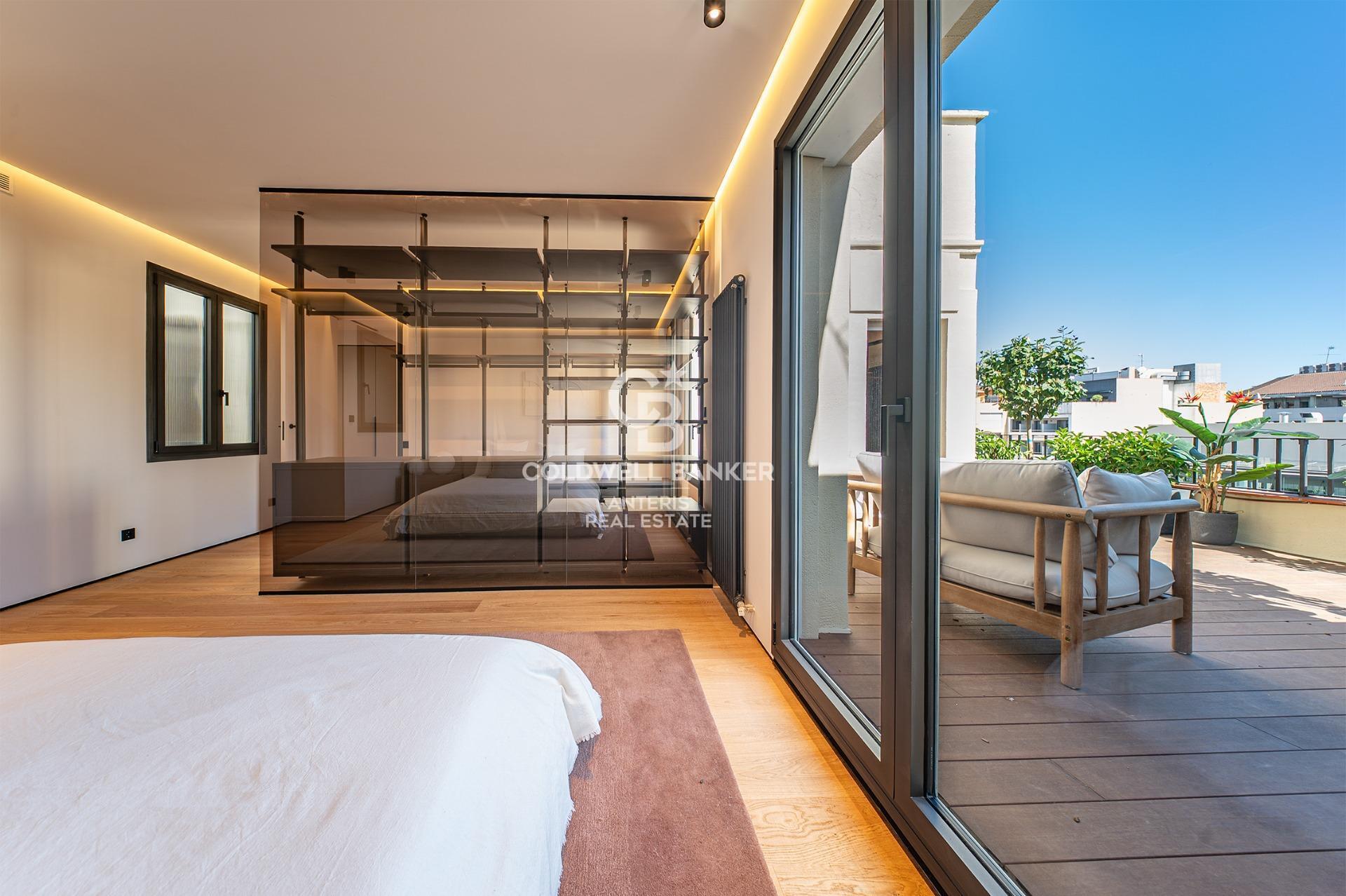 Luksusowy, odnowiony penthouse z tarasem