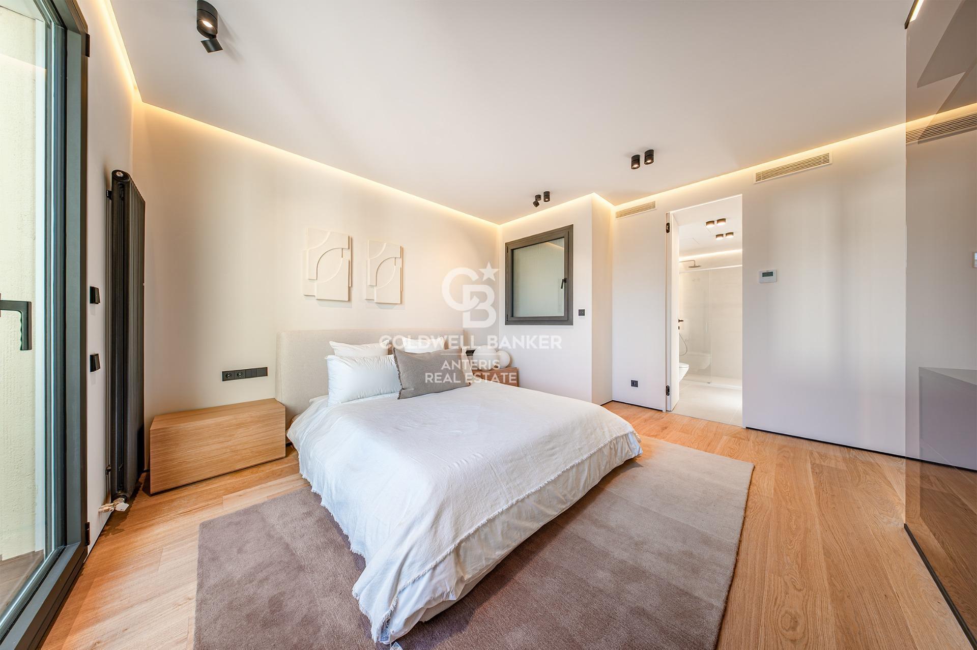 Luksusowy, odnowiony penthouse z tarasem