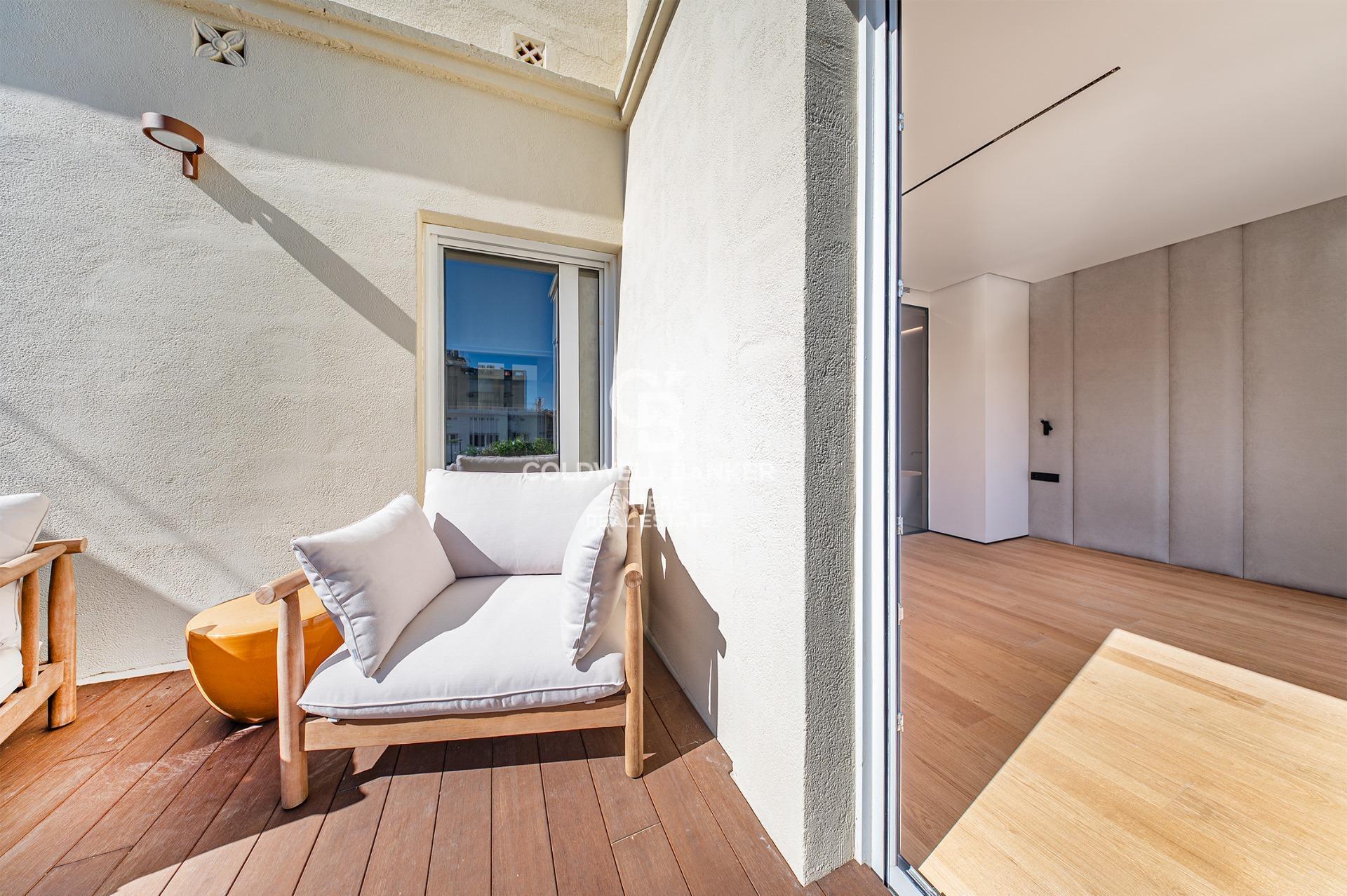 Luksusowy, odnowiony penthouse z tarasem