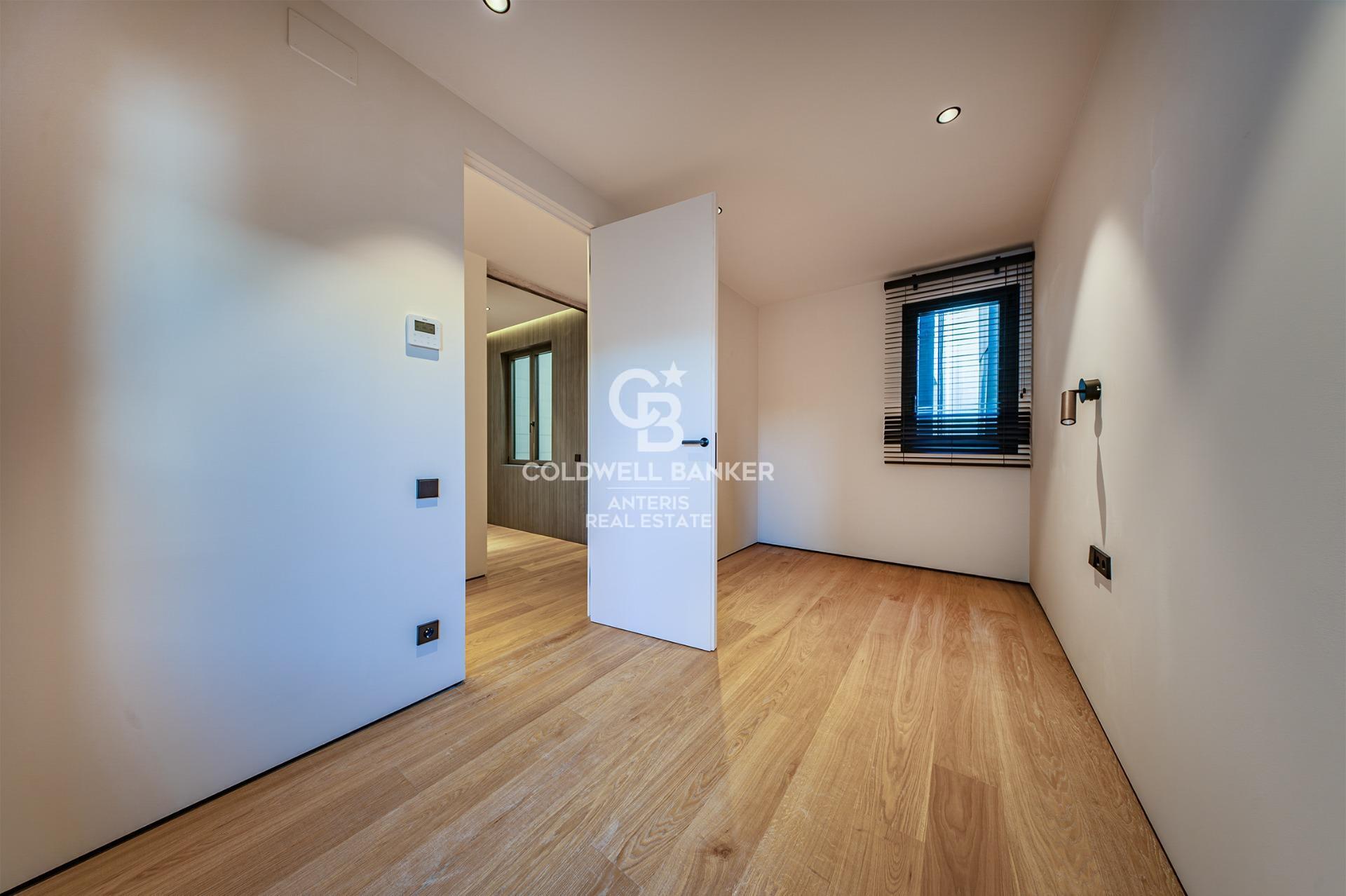 Luksusowy, odnowiony penthouse z tarasem