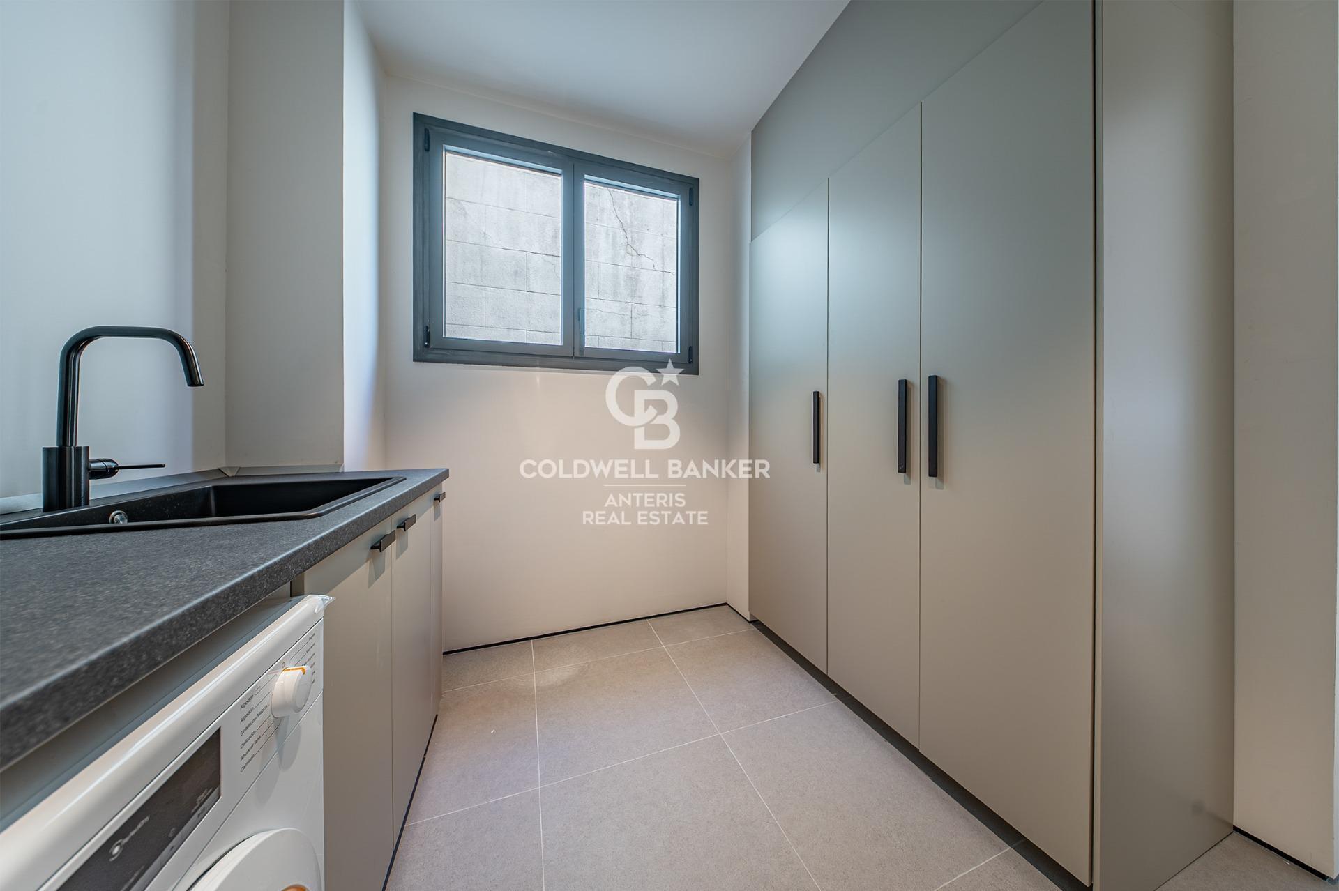 Luksusowy, odnowiony penthouse z tarasem