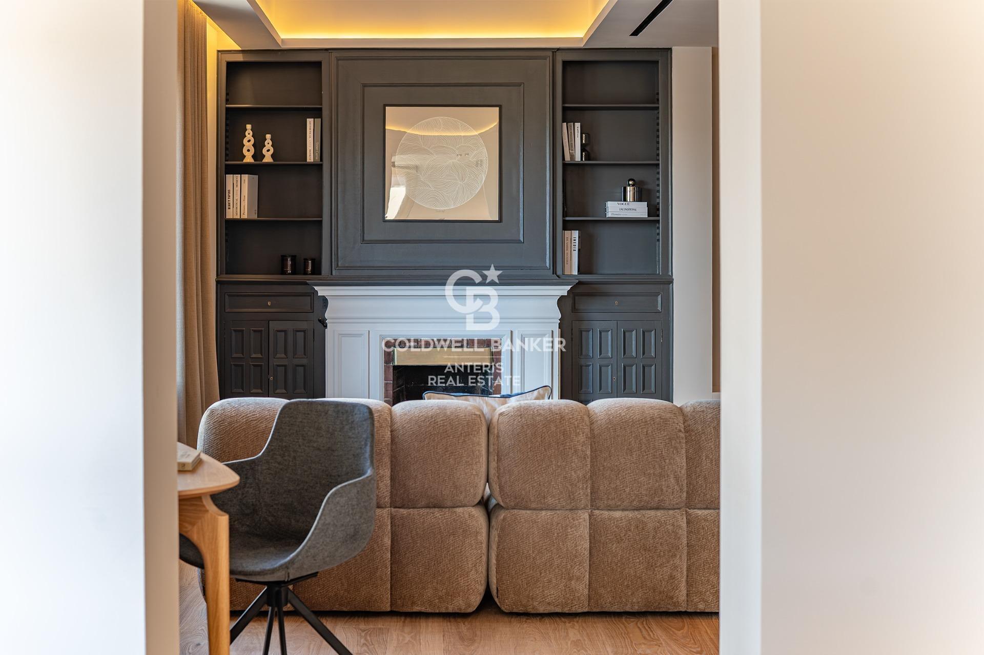 Luksusowy, odnowiony penthouse z tarasem