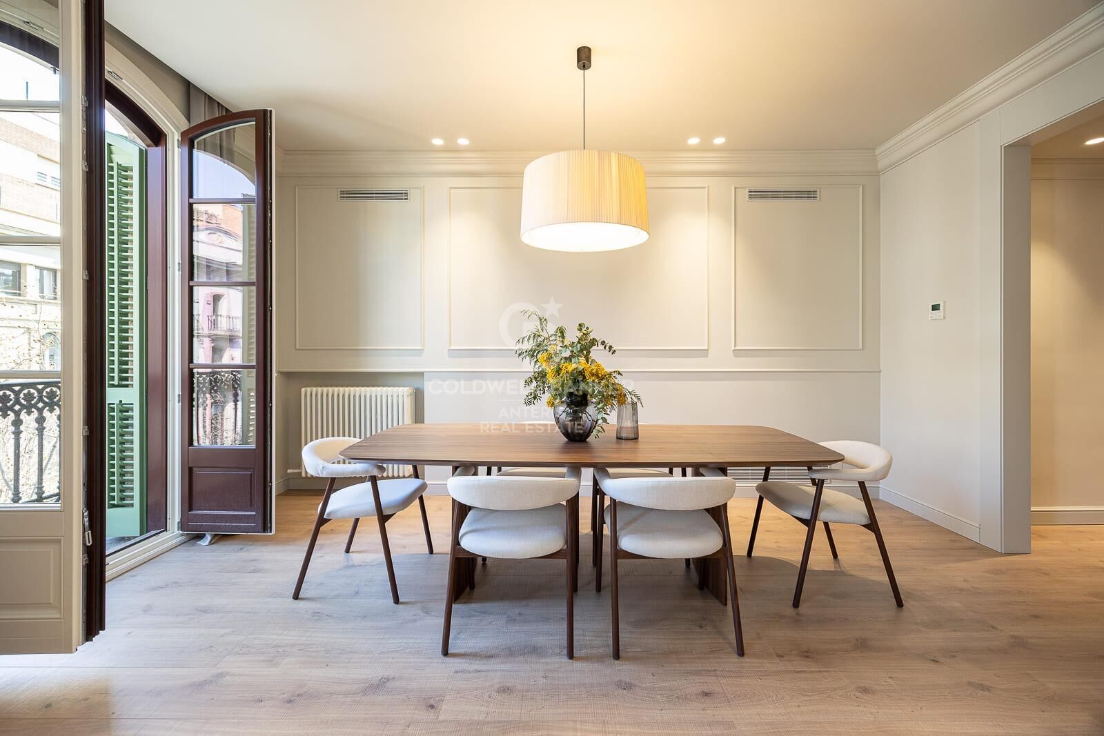 Elegancja i ekskluzywność w dzielnicy Quadrat d’Or