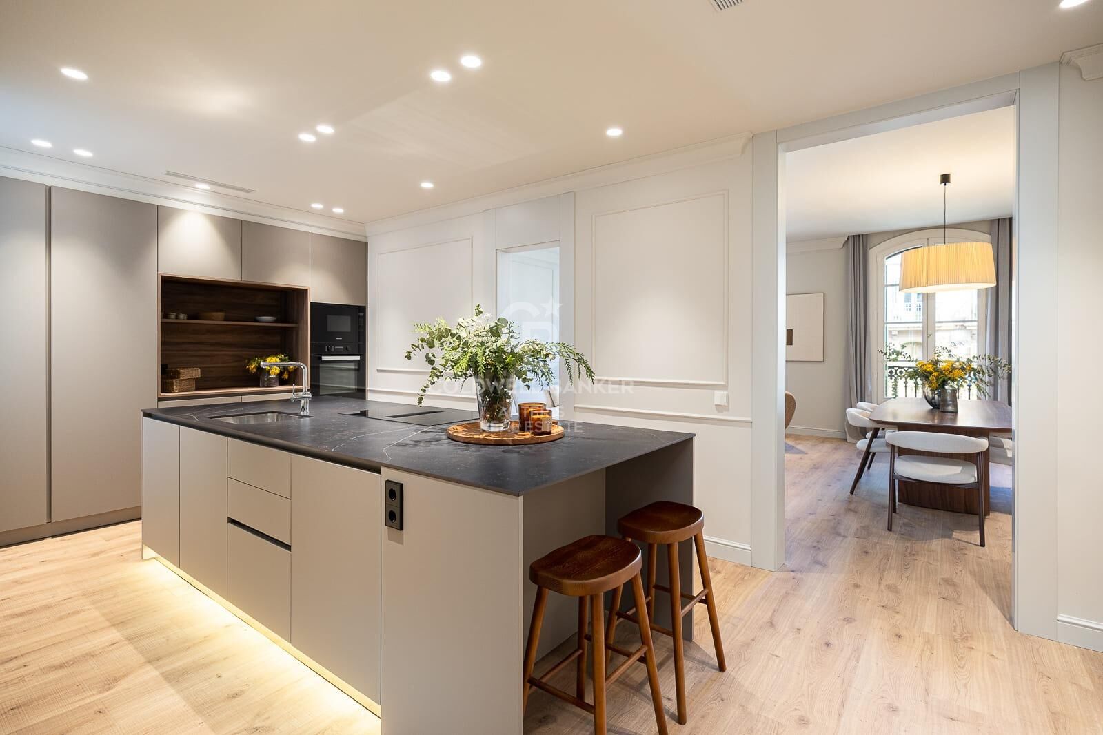 Elegancja i ekskluzywność w dzielnicy Quadrat d’Or